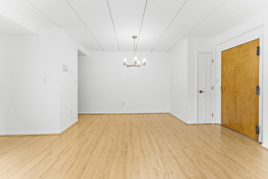 122 Main St 404