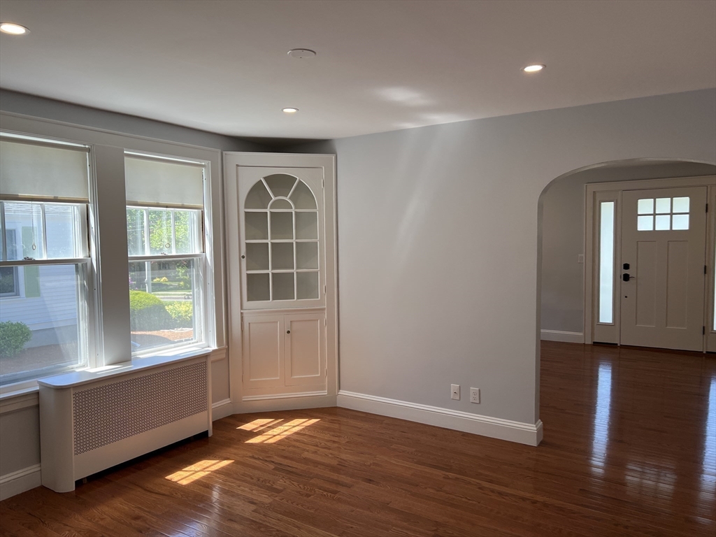 99 Laurel St 1