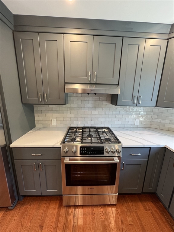 99 Laurel St 1