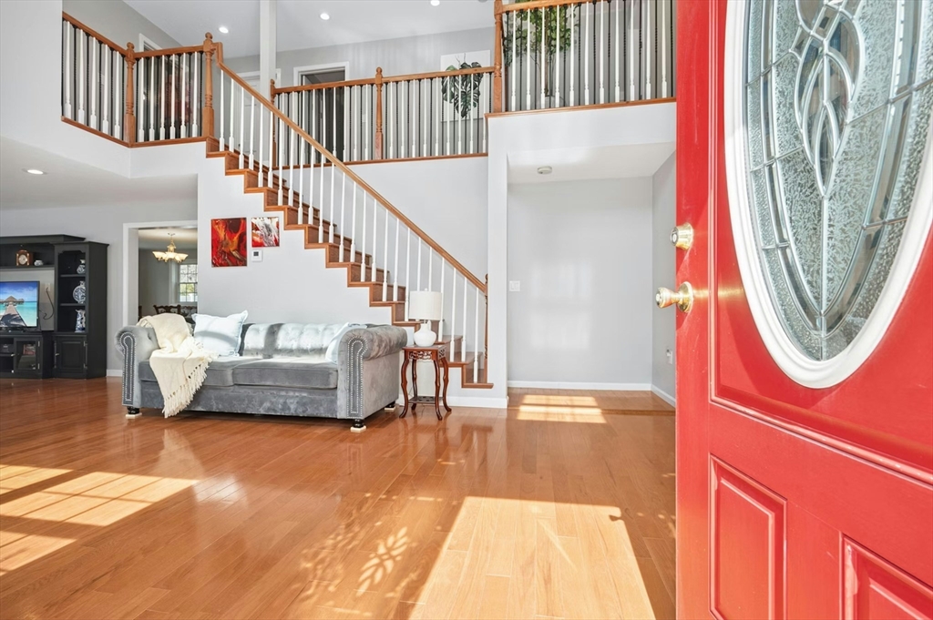8 Laurel Ct
