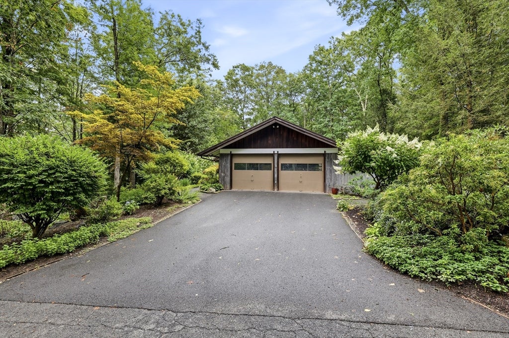 8 Morgan Cir, Amherst, MA, 8 Morgan Cir, Amherst, MA Photo #41