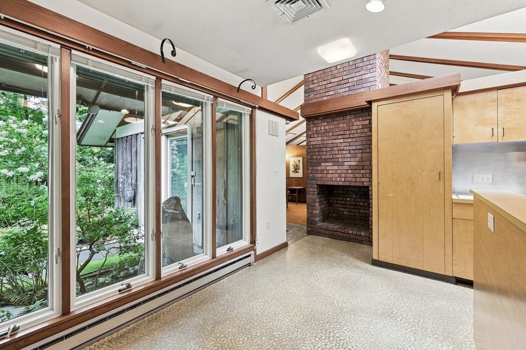 8 Morgan Cir, Amherst, MA, 8 Morgan Cir, Amherst, MA Photo #9