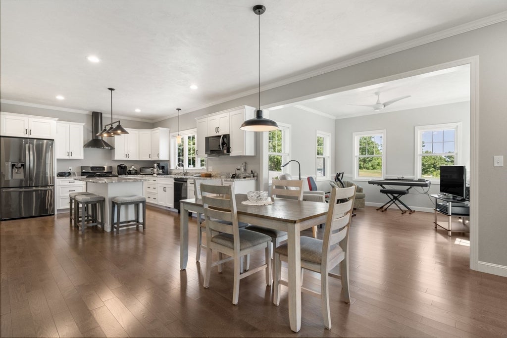 Photo: 4 Meadow Lane, Blackstone, MA
