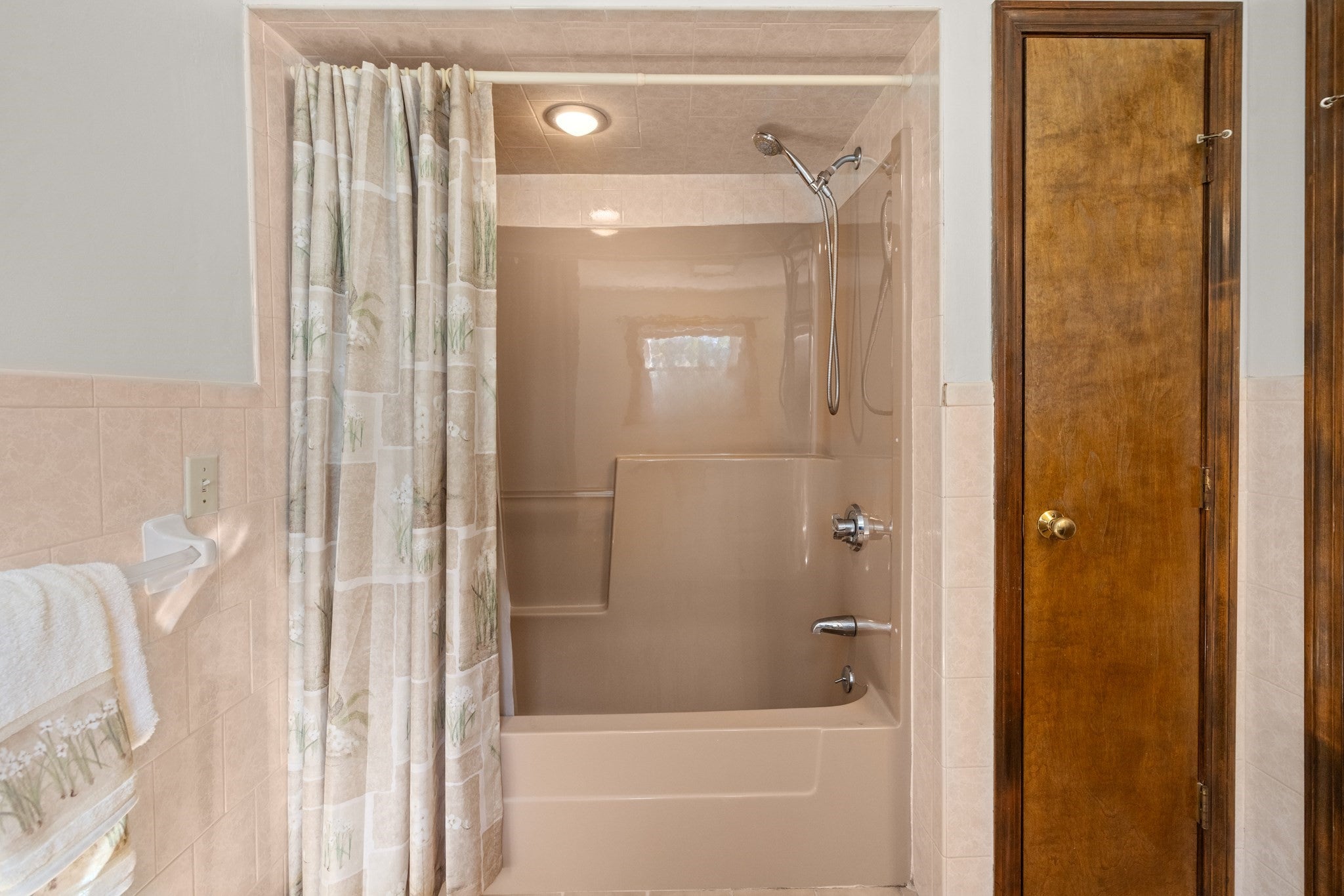 1036 Cohannet St, Taunton, MA Photo #26