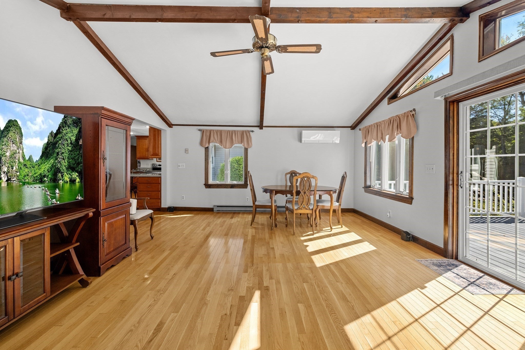 1036 Cohannet St, Taunton, MA Photo #12