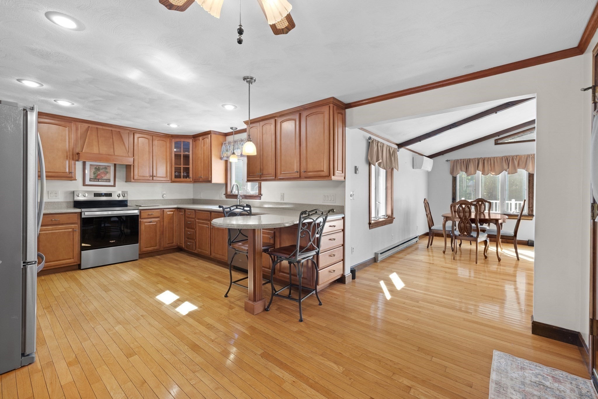 1036 Cohannet St, Taunton, MA Photo #5