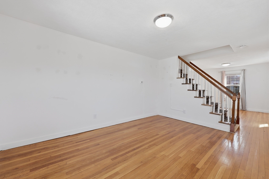 32 Indian Lake Parkway