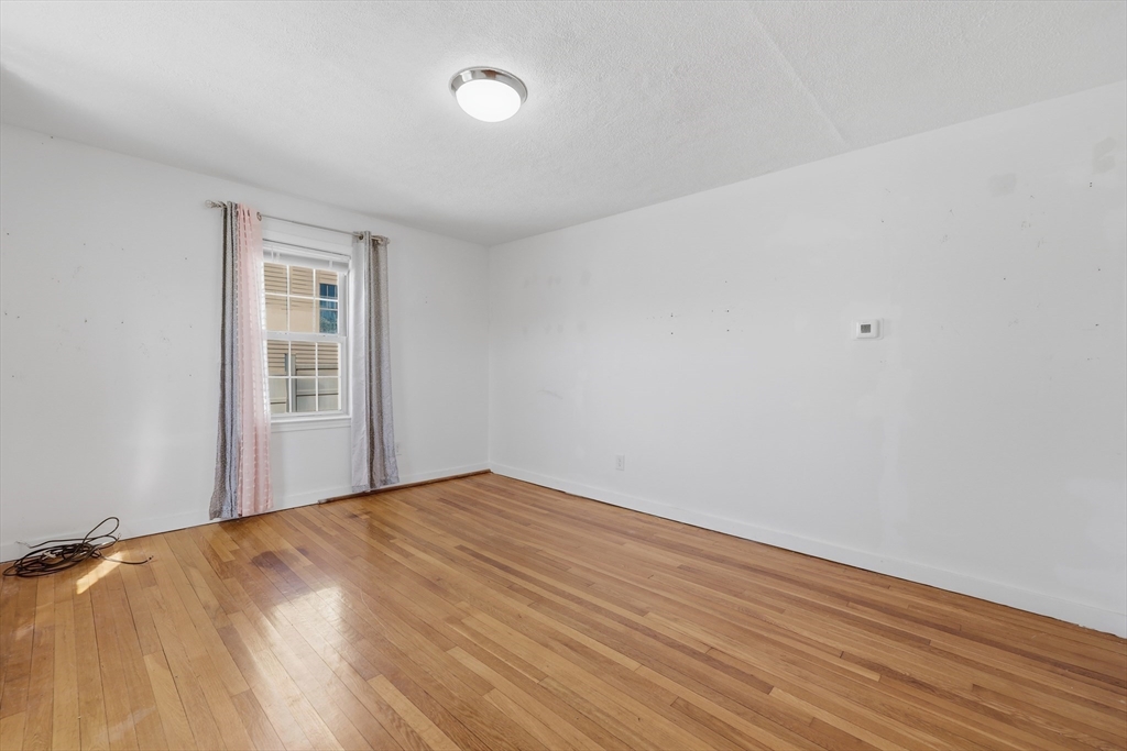 32 Indian Lake Parkway