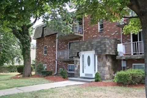 Photo of 10 Skyline Dr #5, Braintree, MA 02184 (MLS # 73455264)