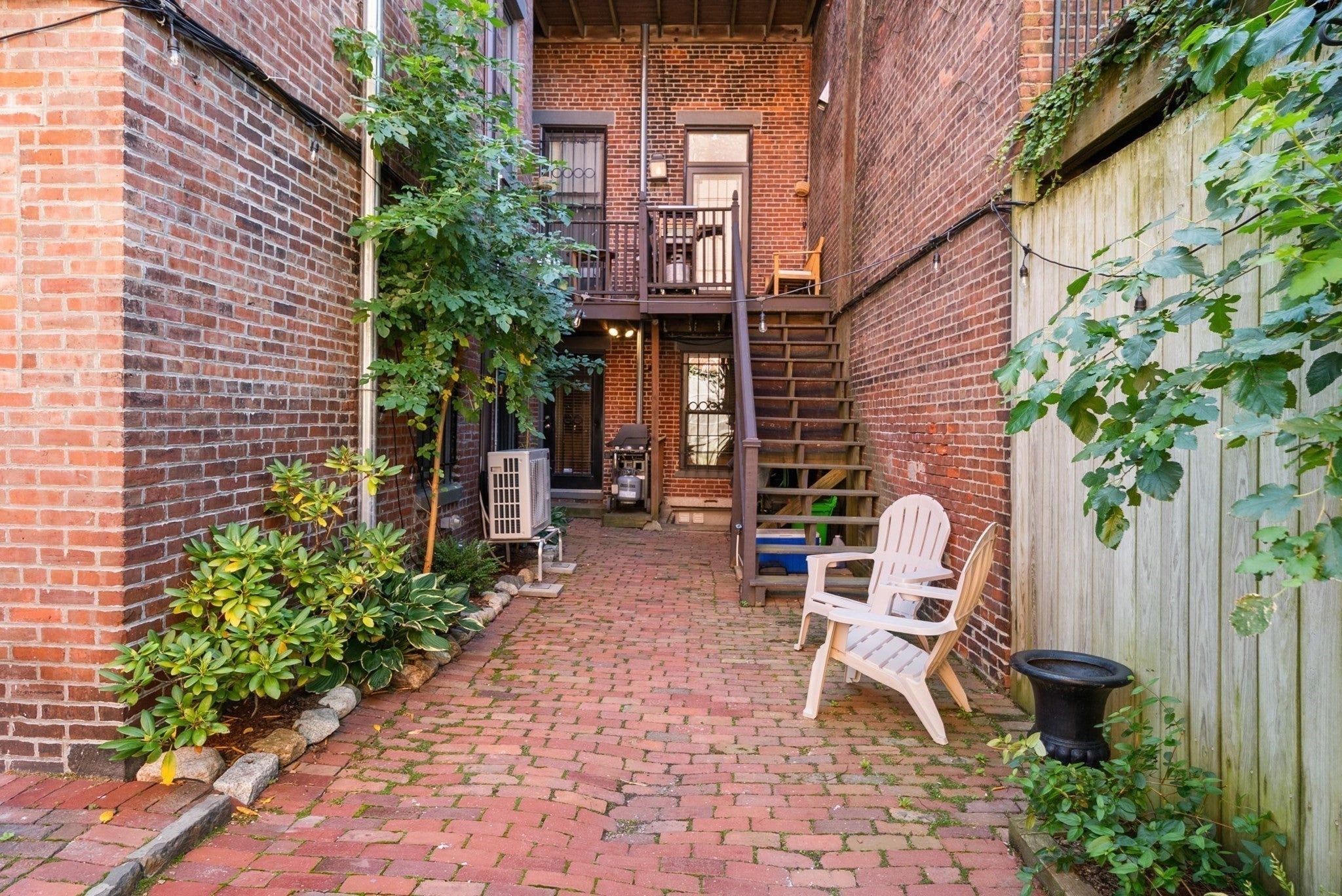 439 Shawmut Ave 6