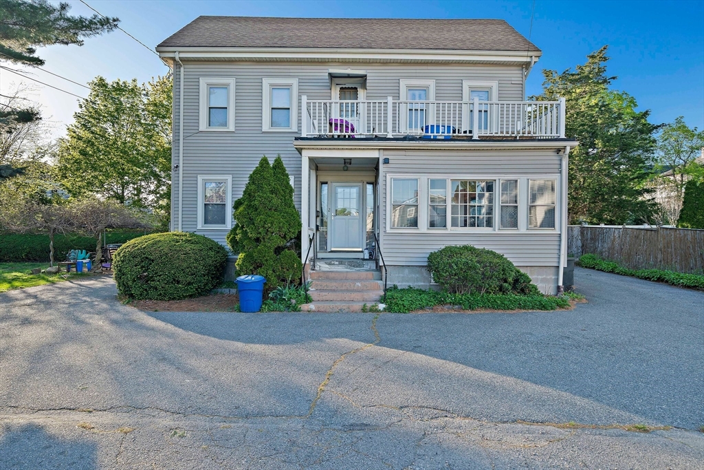 2 Hammond Ct