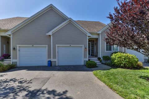116 Grey Hawk Dr 116 Mashpee MA 02649