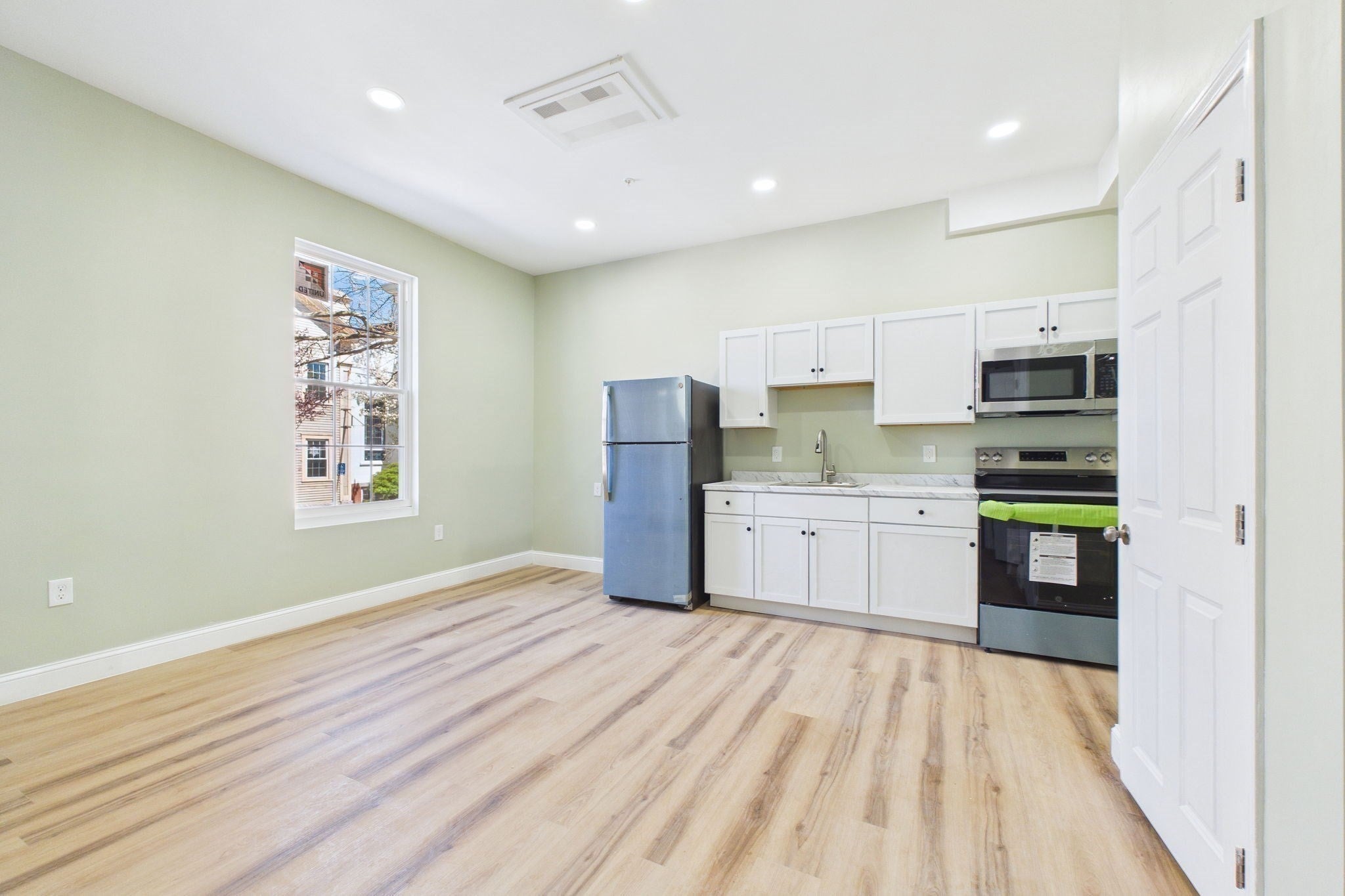110 Eighth Street, New Bedford, MA, 110 Eighth Street, New Bedford, MA Photo #17