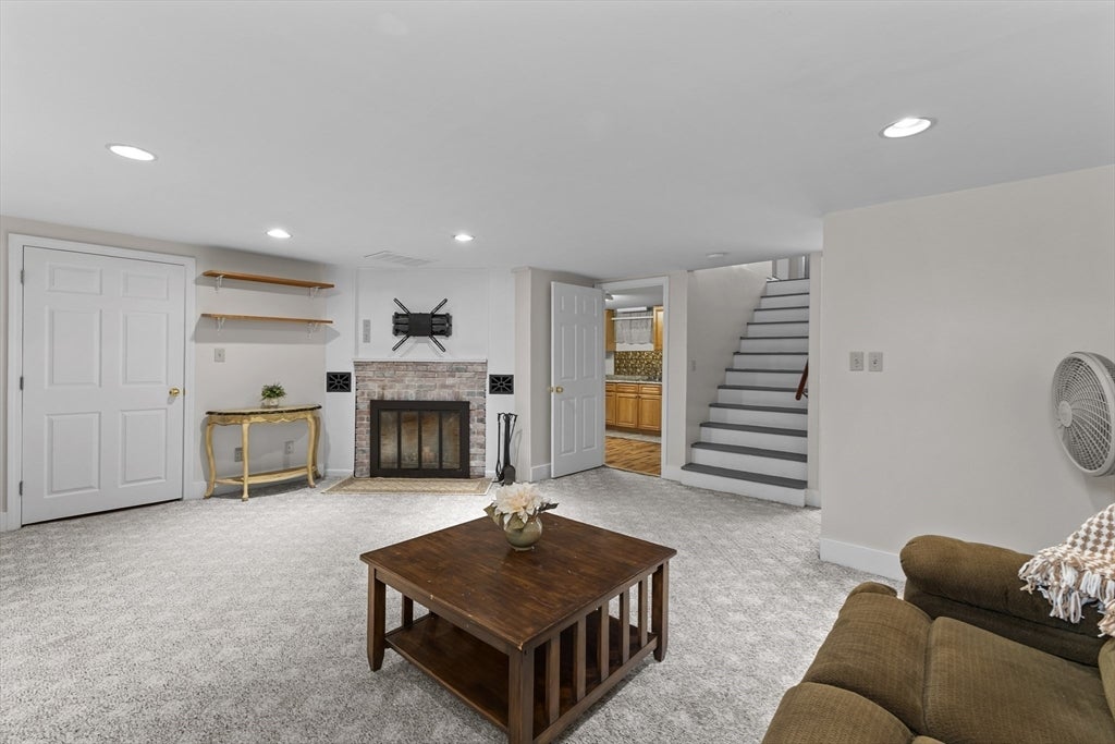 7 Simond St, Auburn, MA, 7 Simond St, Auburn, MA Photo #14