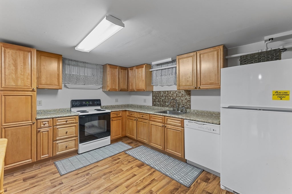 7 Simond St, Auburn, MA, 7 Simond St, Auburn, MA Photo #17