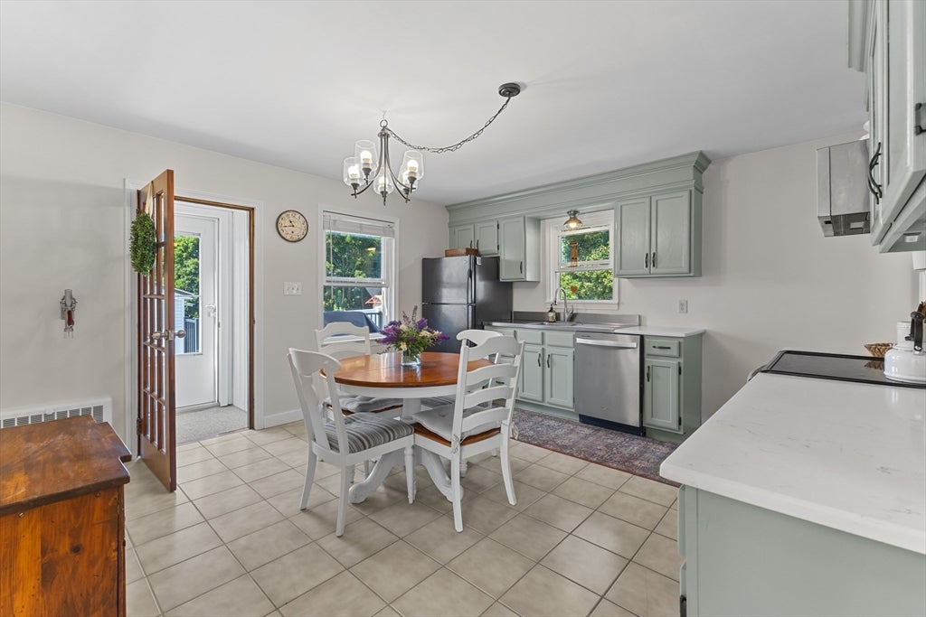 7 Simond St, Auburn, MA, 7 Simond St, Auburn, MA Photo #7