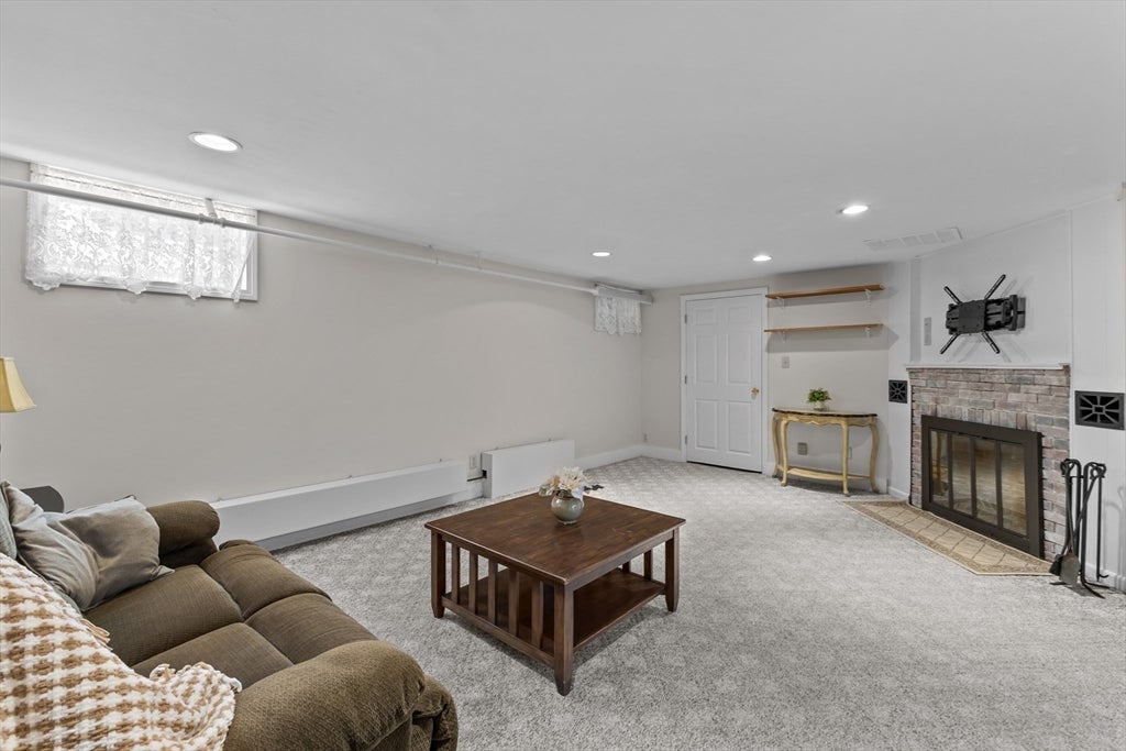 7 Simond St, Auburn, MA, 7 Simond St, Auburn, MA Photo #16