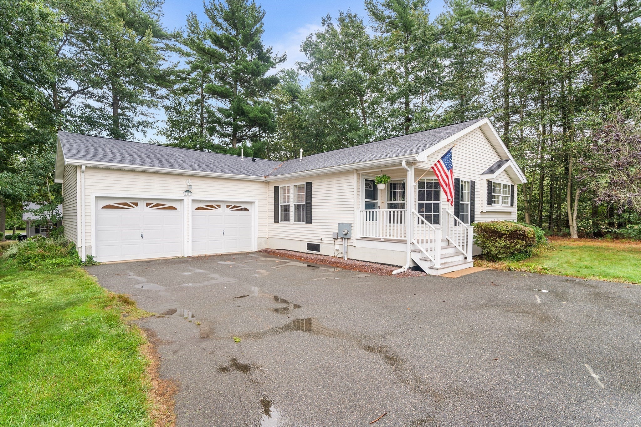 7012 Oak Point Dr, Middleboro, MA Photo #31