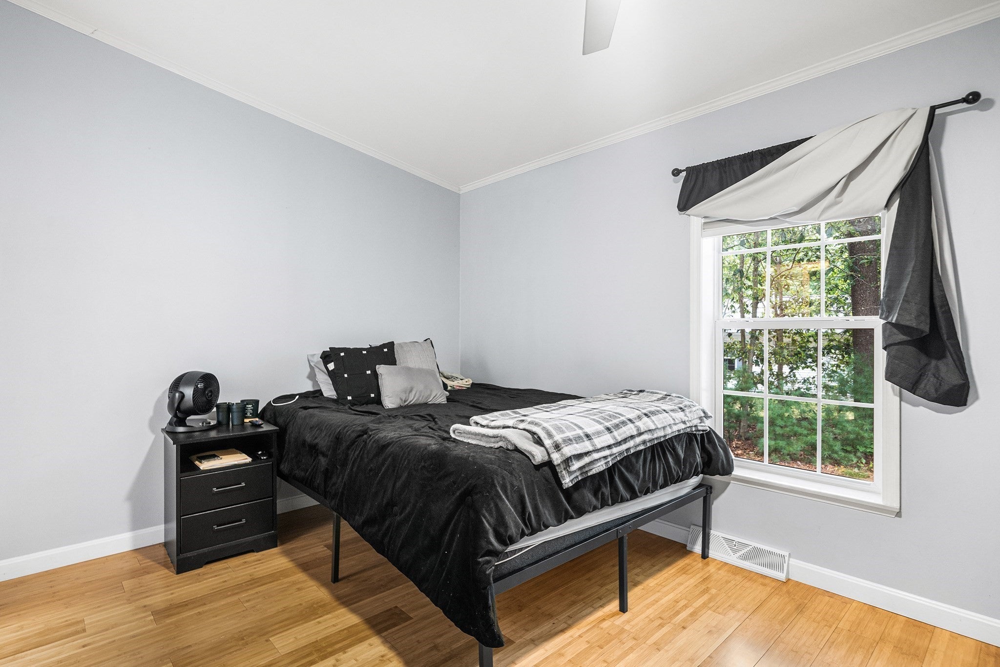 7012 Oak Point Dr, Middleboro, MA Photo #19