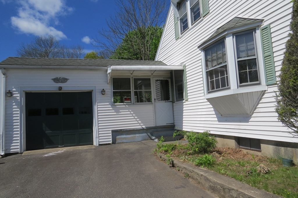 404 Main St