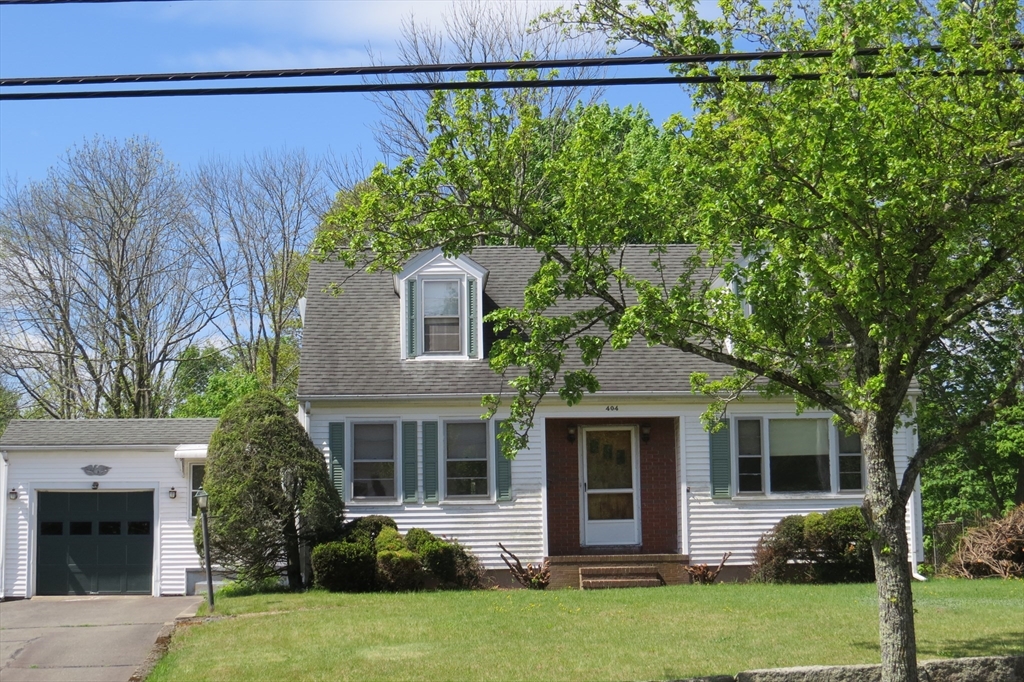 404 Main St
