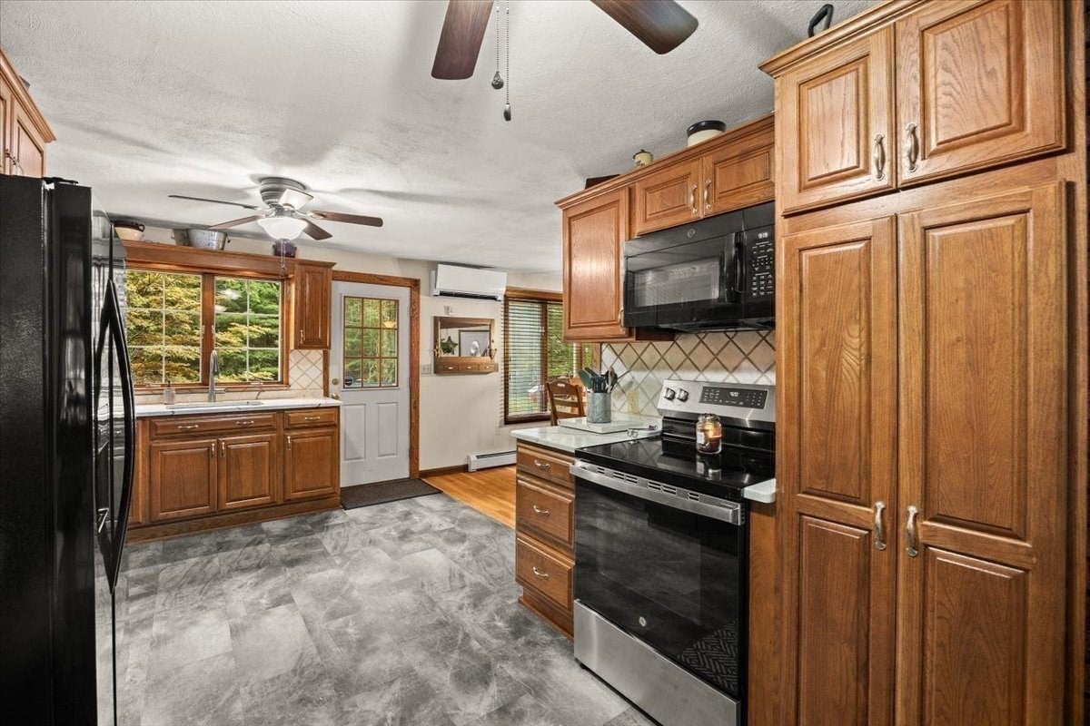 4 Winslow Way, Freetown, MA, 4 Winslow Way, Freetown, MA Photo #5