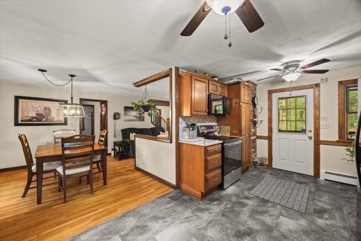 4 Winslow Way, Freetown, MA, 4 Winslow Way, Freetown, MA Photo #8