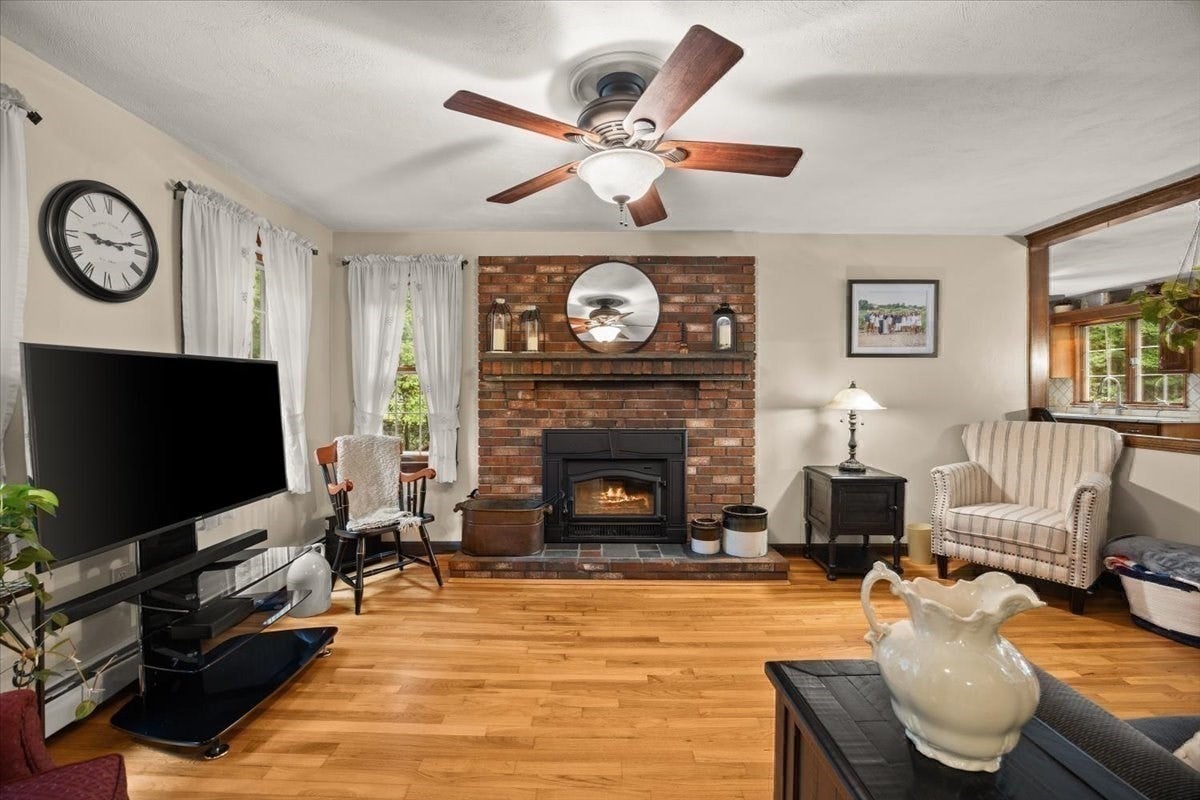 4 Winslow Way, Freetown, MA, 4 Winslow Way, Freetown, MA Photo #10