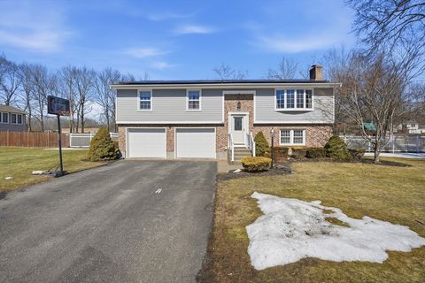 138 Elmar Dr Agawam MA 01030