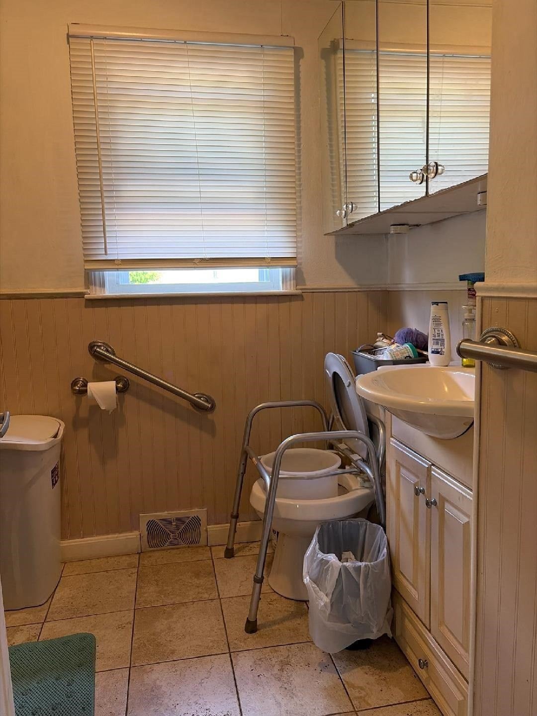 31 Crowningshield Rd, Worcester, MA, 31 Crowningshield Rd, Worcester, MA Photo #19