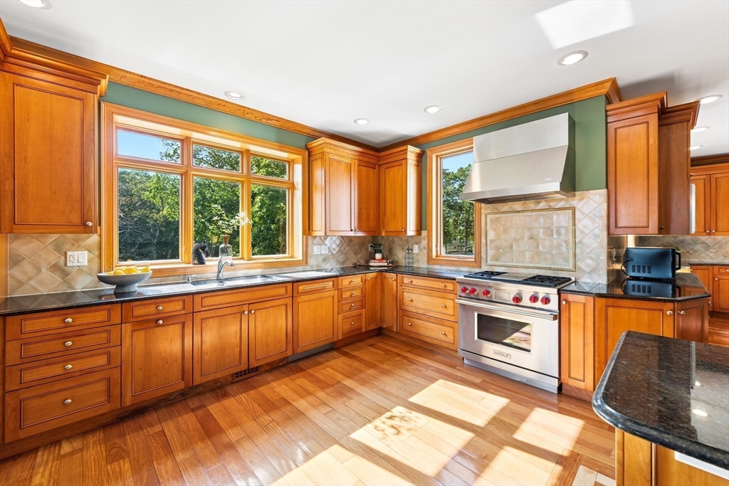 Wrentham, Massachusetts 02093, United States, 3 Bedrooms Bedrooms, ,3 BathroomsBathrooms,Residential,Active,186838