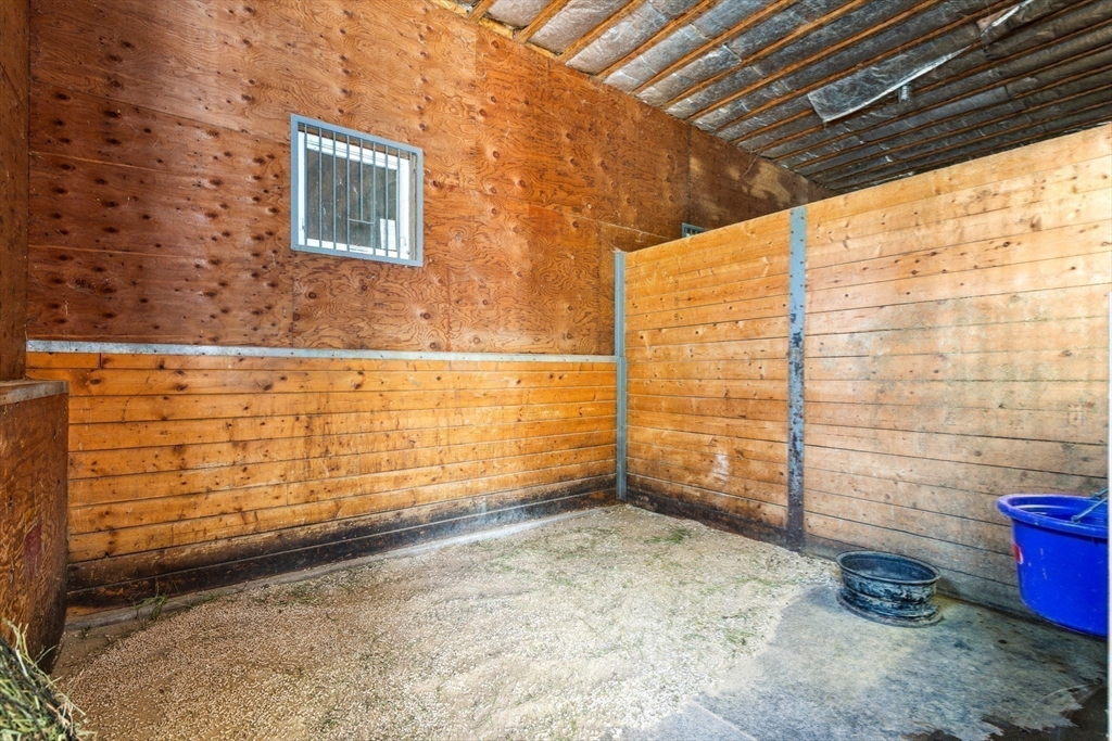 Wrentham, Massachusetts 02093, United States, 3 Bedrooms Bedrooms, ,3 BathroomsBathrooms,Residential,Active,186838