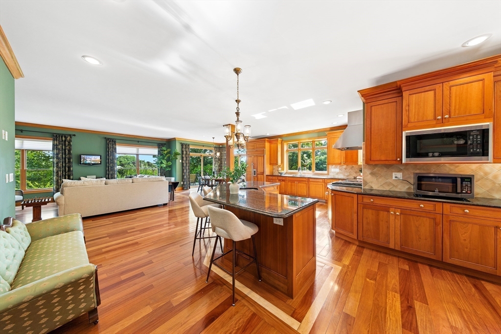 Wrentham, Massachusetts 02093, United States, 3 Bedrooms Bedrooms, ,3 BathroomsBathrooms,Residential,Active,186838