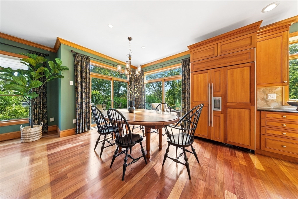 Wrentham, Massachusetts 02093, United States, 3 Bedrooms Bedrooms, ,3 BathroomsBathrooms,Residential,Active,186838