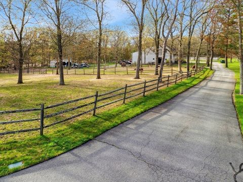 45 Joshua Rd Wrentham MA 02093