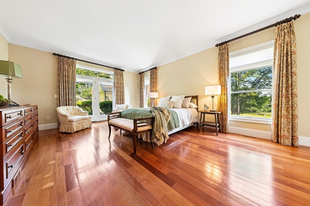 Wrentham, Massachusetts 02093, United States, 3 Bedrooms Bedrooms, ,3 BathroomsBathrooms,Residential,Active,186838