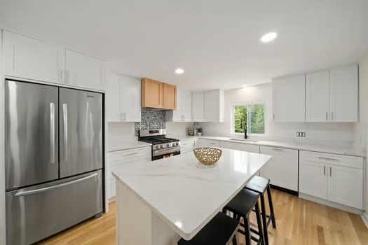 368 King St