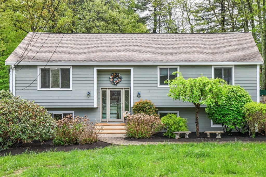 933 Salem End Rd