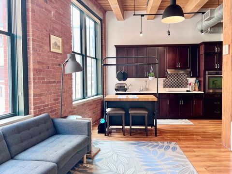49 Melcher St 205 Boston MA 02210
