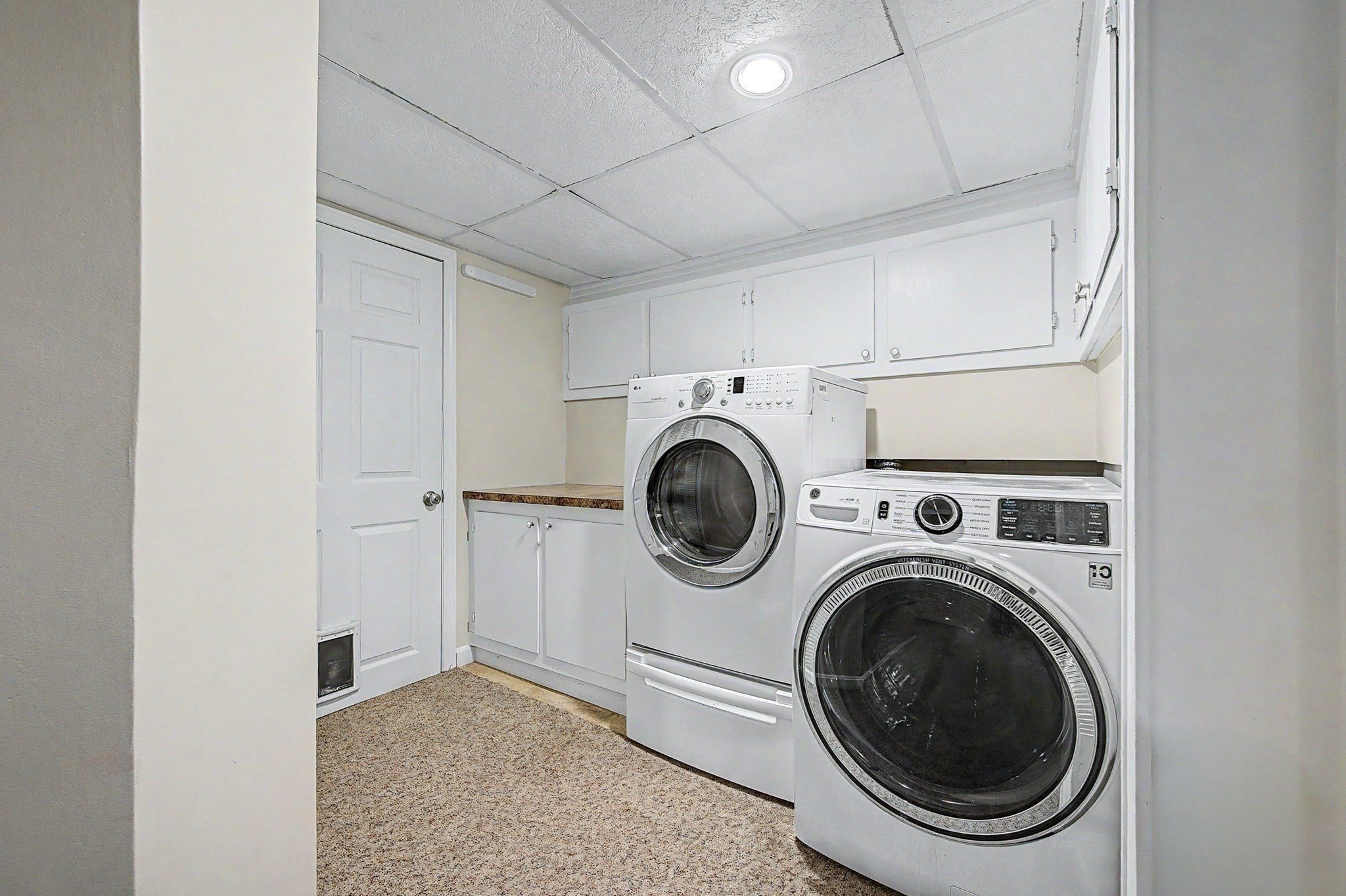 592 Pond St, Franklin, MA Photo #24