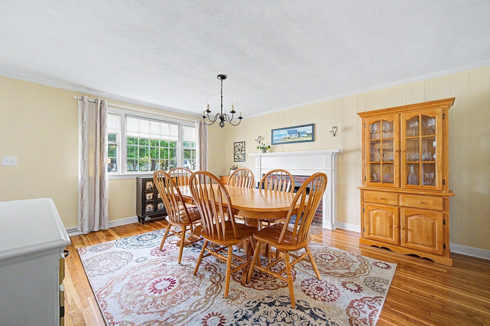 592 Pond St, Franklin, MA Photo #6