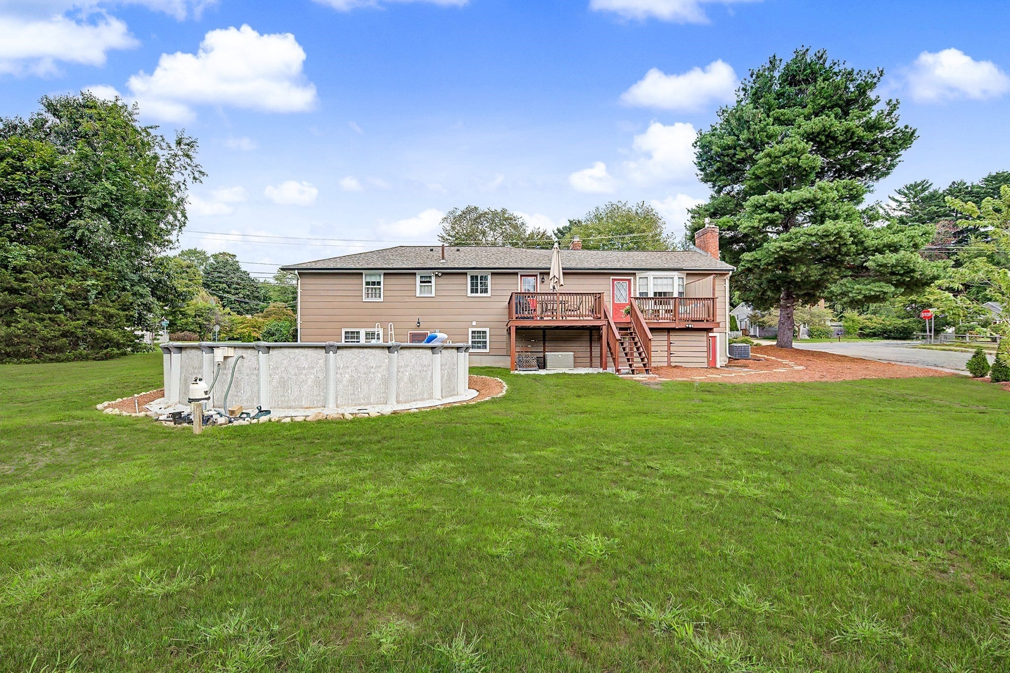 592 Pond St, Franklin, MA Photo #27