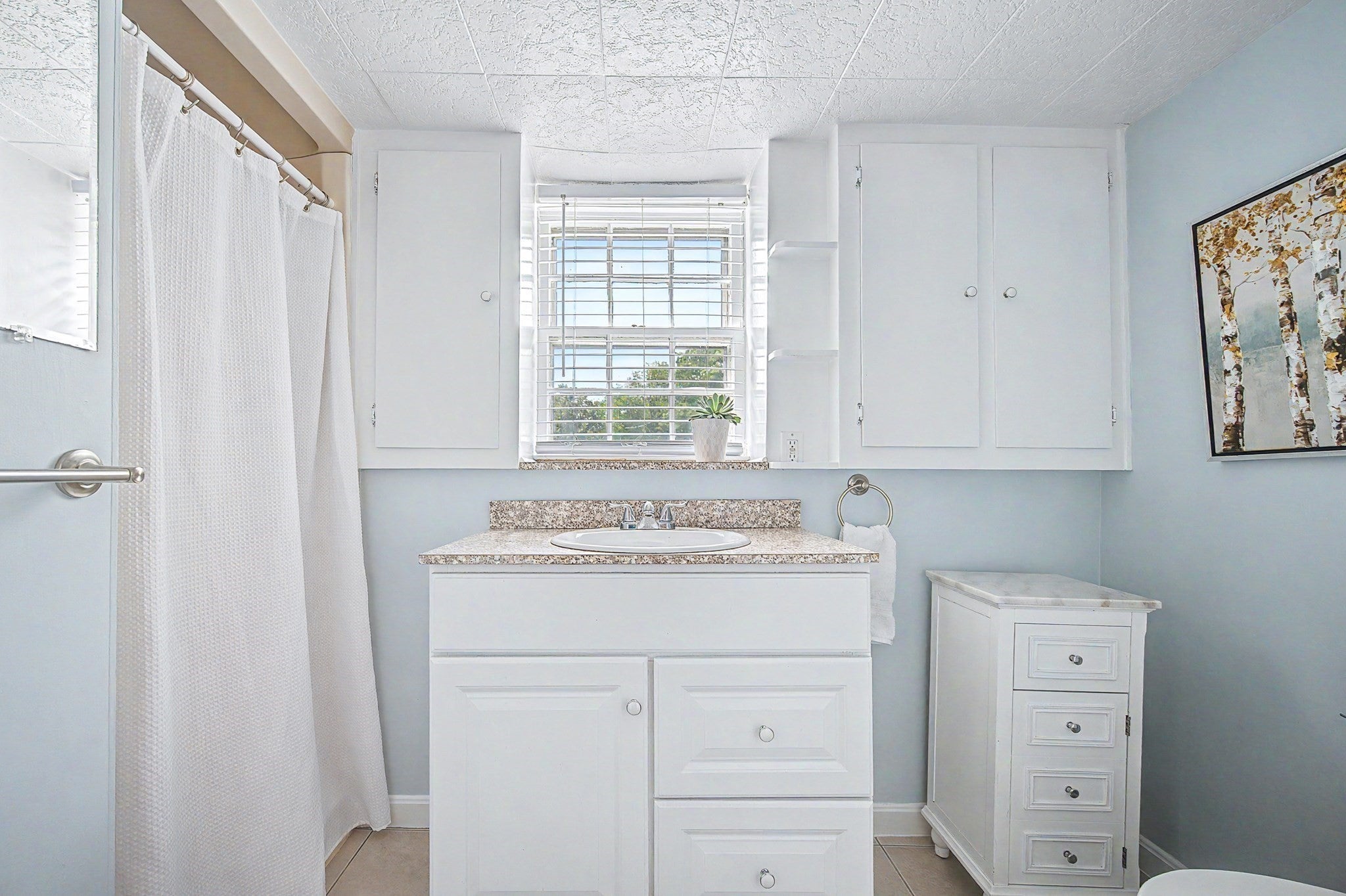 592 Pond St, Franklin, MA Photo #25