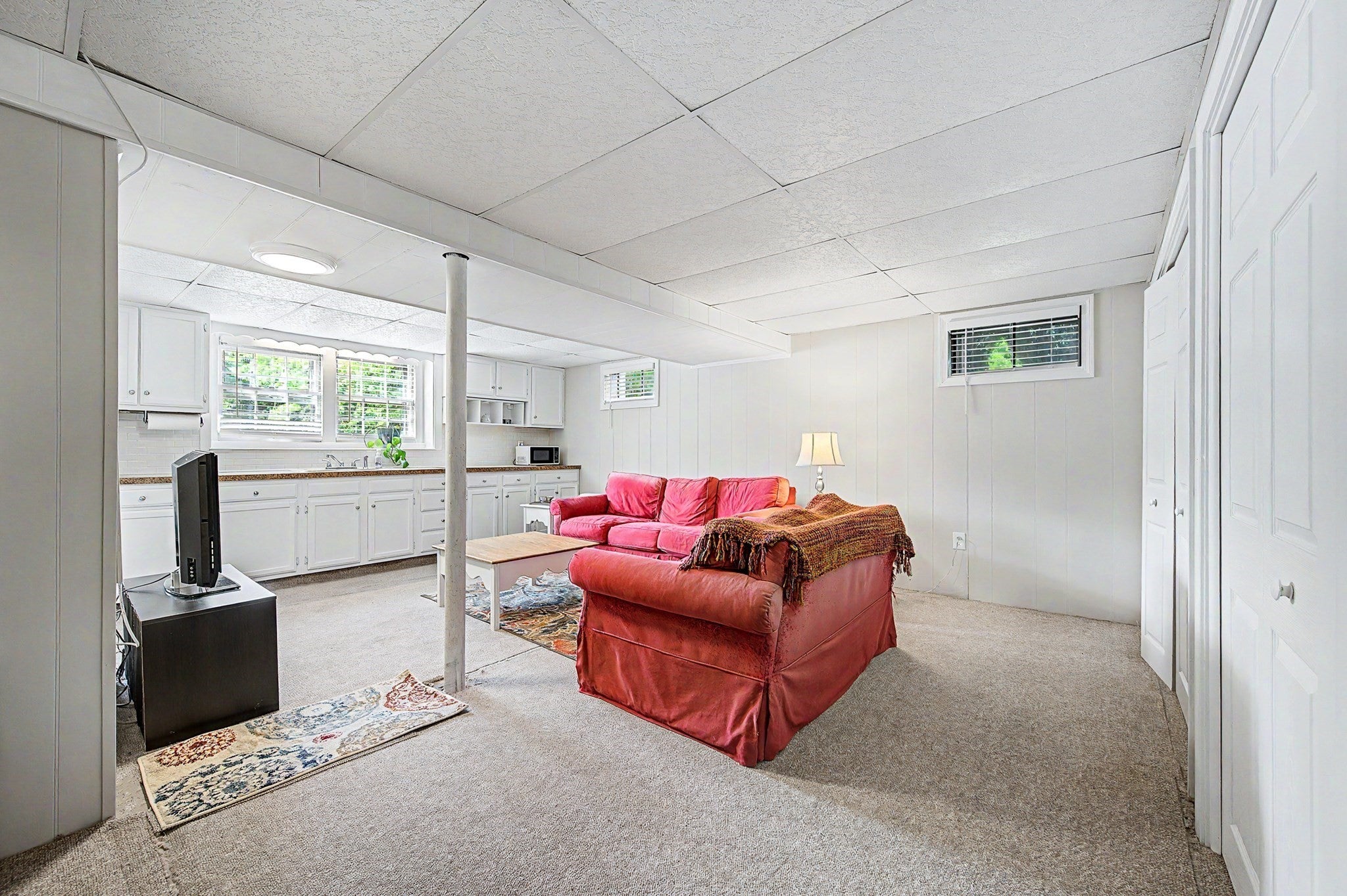 592 Pond St, Franklin, MA Photo #20