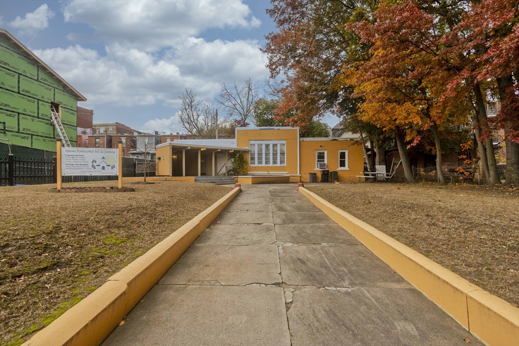 Holyoke, Massachusetts 01040, United States, ,Commercial,Active,239884