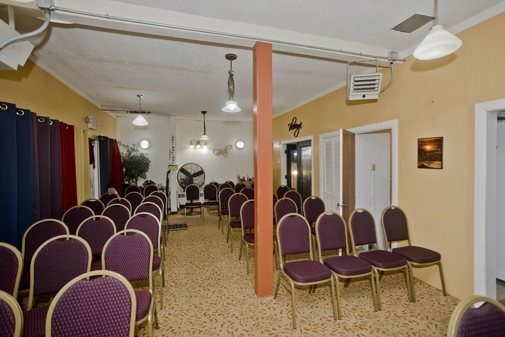 Holyoke, Massachusetts 01040, United States, ,Commercial,Active,239884