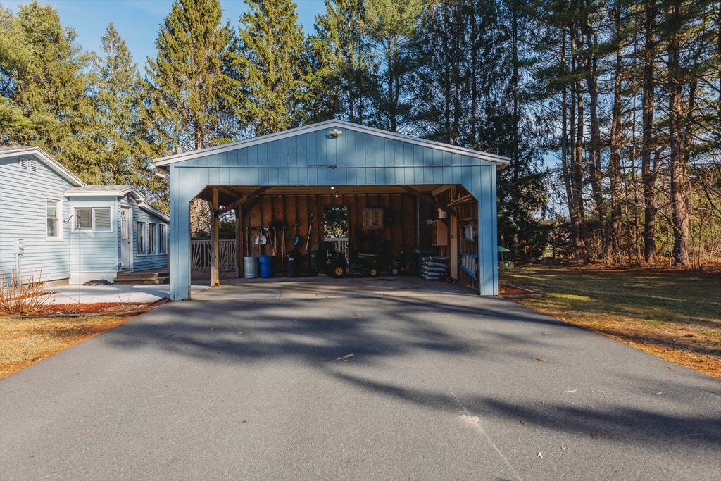 65 Hillcrest Dr