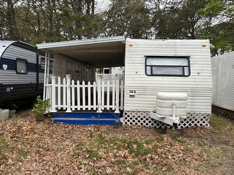 Photo of 698 Willow Street #103, Yarmouth, MA 02664 (MLS # 73520010)