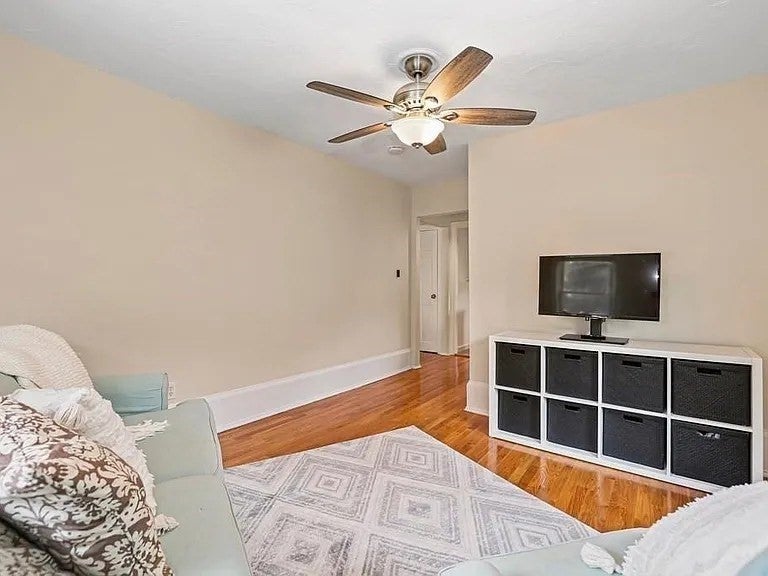 55 Summit St #2, Boston, MA, 55 Summit St #2, Boston, MA Photo #4