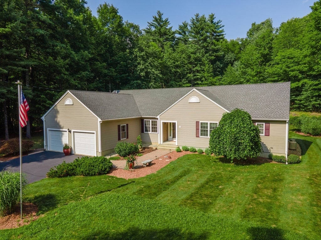 383 Mashapaug Rd, Holland, MA, 383 Mashapaug Rd, Holland, MA Photo #2